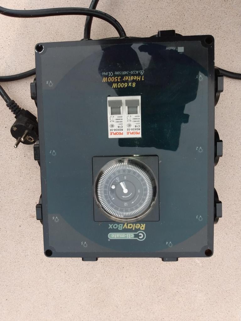 Cli-mate RelayBox 8x600W / 1x3500W met timer, Ophalen, Gebruikt, Overige typen