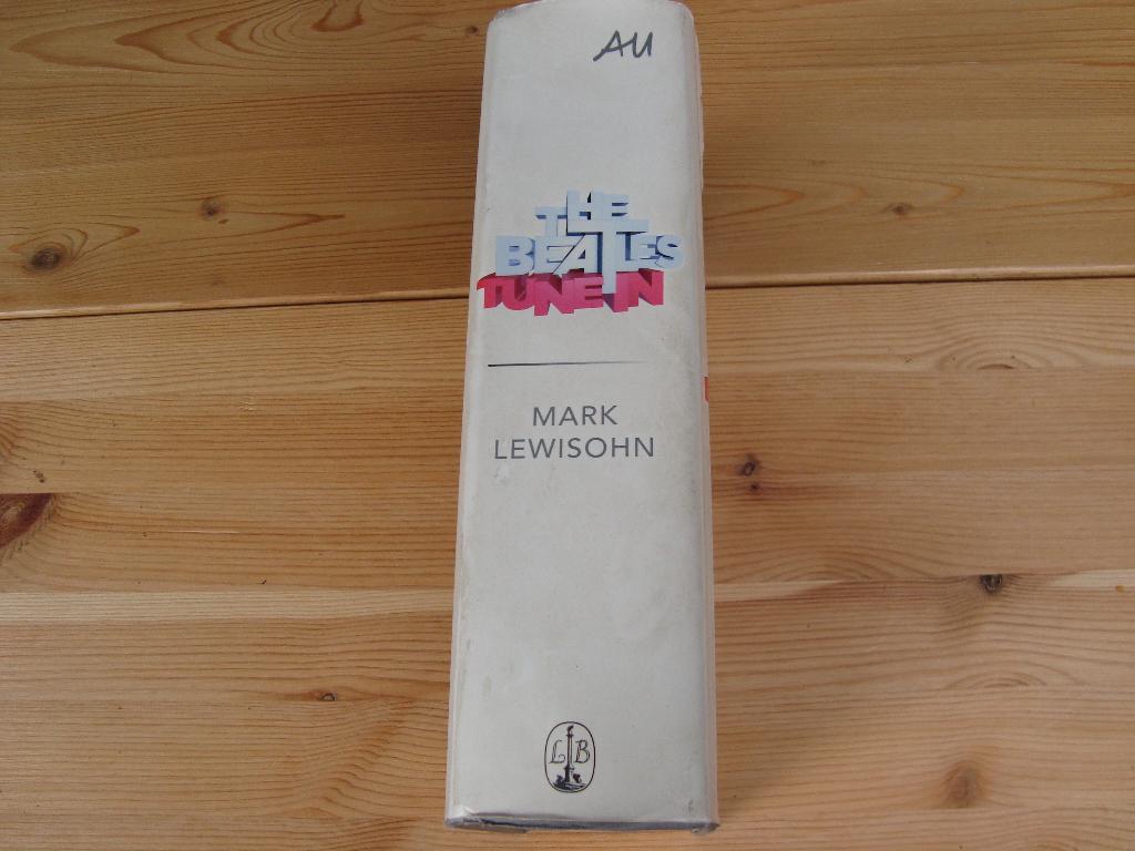 The Beatles tune in, Verzenden, Zo goed als nieuw