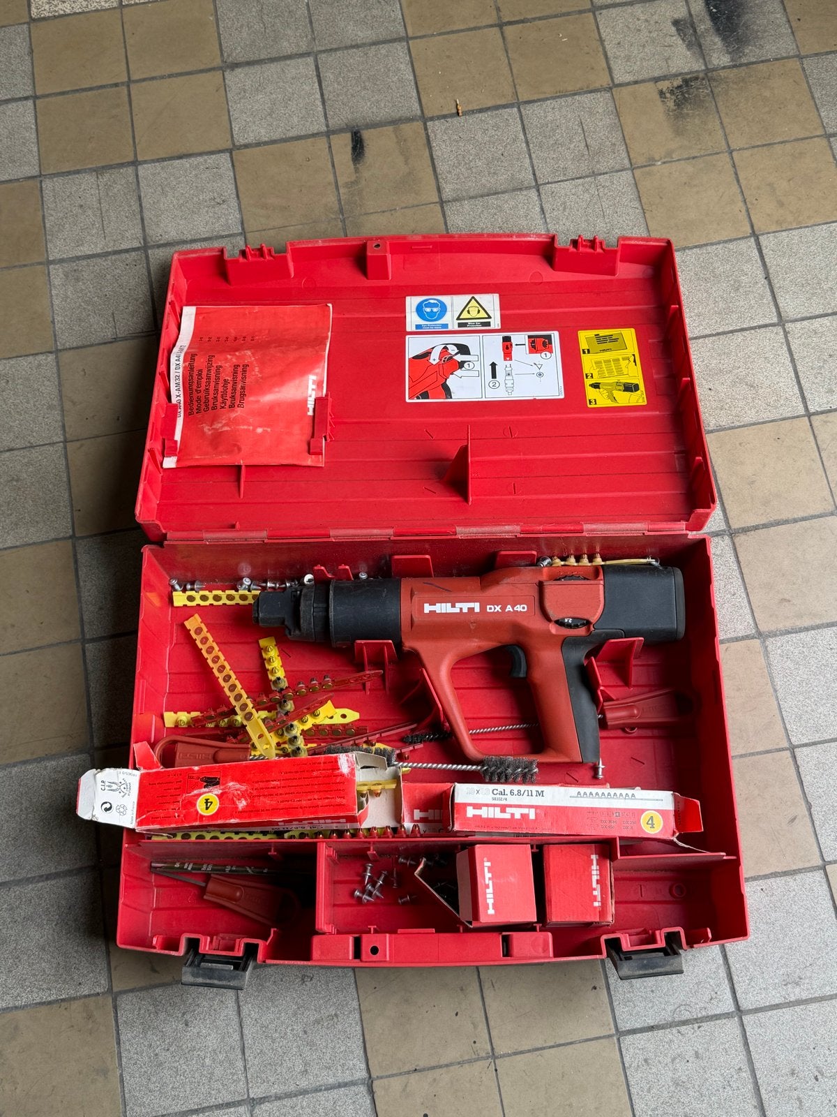 Hilti DX A40 Schiethamer in Koffer - Gebruikt, Ophalen of Verzenden, Gebruikt, Overige typen, Hilti