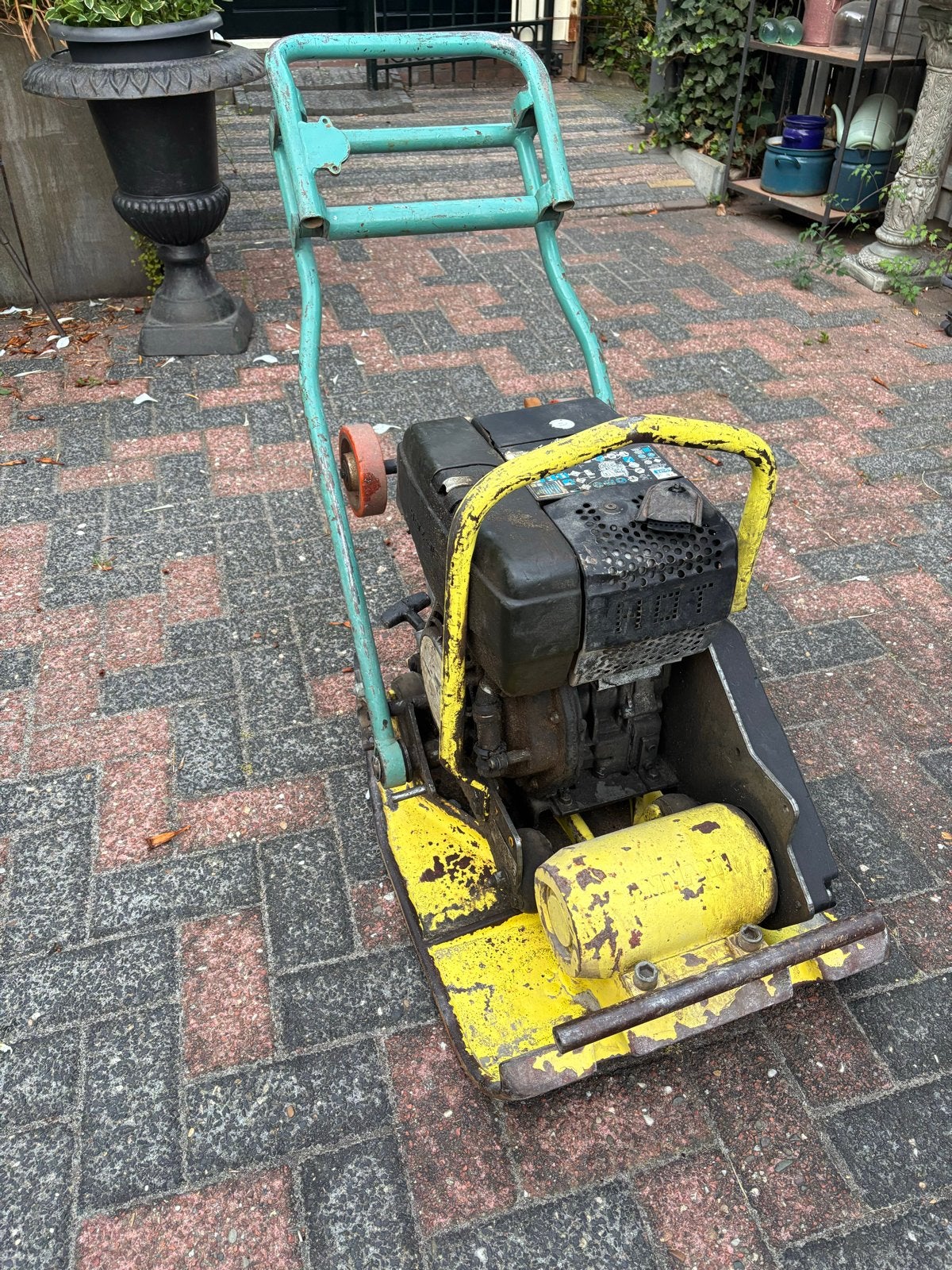Ammann AVP 1850 trilplaat - Hatz Diesel - Bouwjaar 2006, Ophalen, Gebruikt