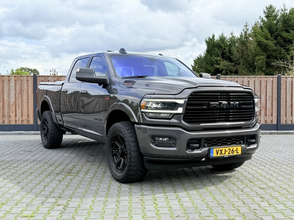 Dodge Ram 2500 LARAMIE 6.4HEMI V8 LPG LUCHTVERING NIGHT, Auto's, Dodge, Automaat, Gebruikt, 3200 kg, 416 pk
