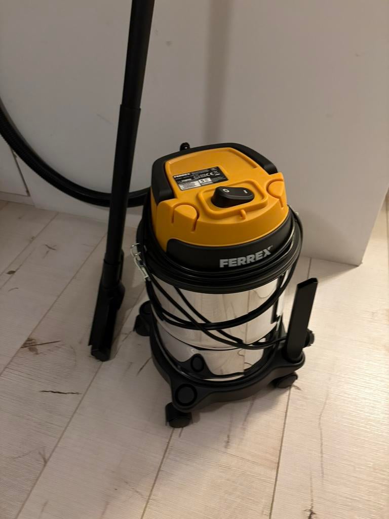 Stofzuiger ferrex nieuw in doos, Ophalen, Zo goed als nieuw, Waterstofzuiger