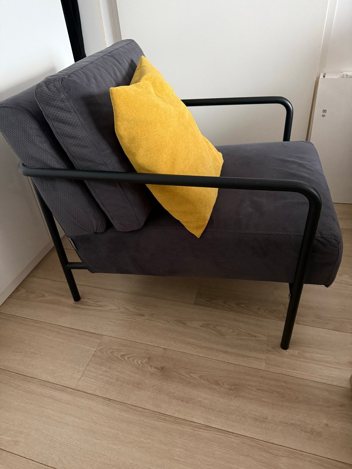 Loods 5 fauteuil - Donkergrijs met zwart metalen frame, Ophalen, Zo goed als nieuw, Metaal, Eén
