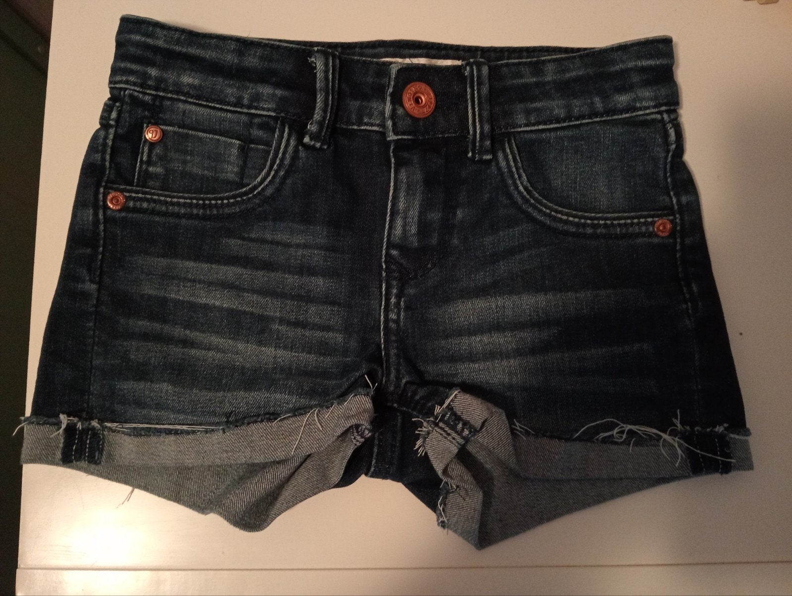 Vingino korte broek meisje mt 110, Broek, Meisje, Ophalen of Verzenden, Zo goed als nieuw