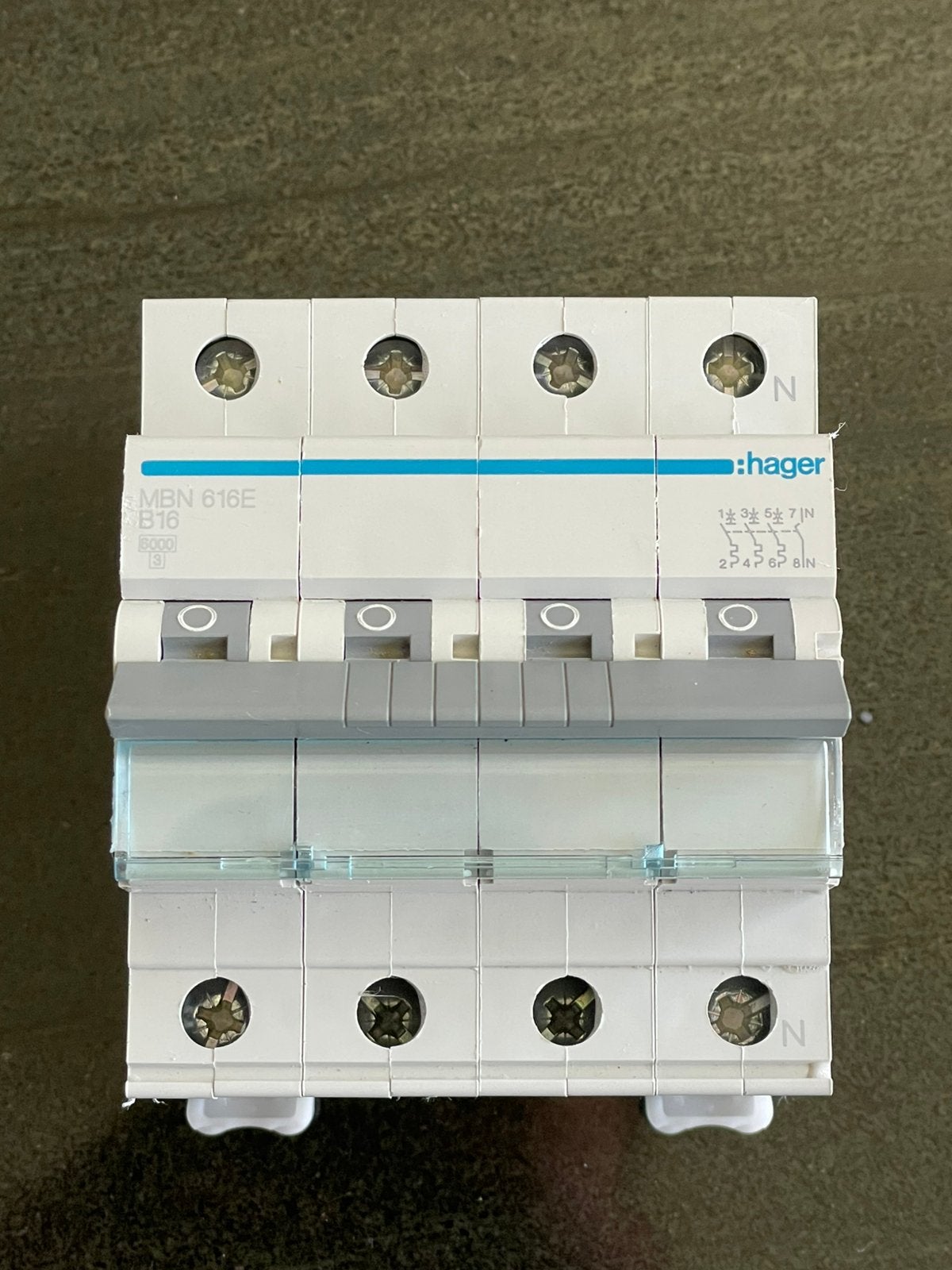 Hager krachtgroep 3-polig+nul 16A B-kar (MBN616E), Ophalen of Verzenden, Nieuw, Hager, Aardlekautomaat