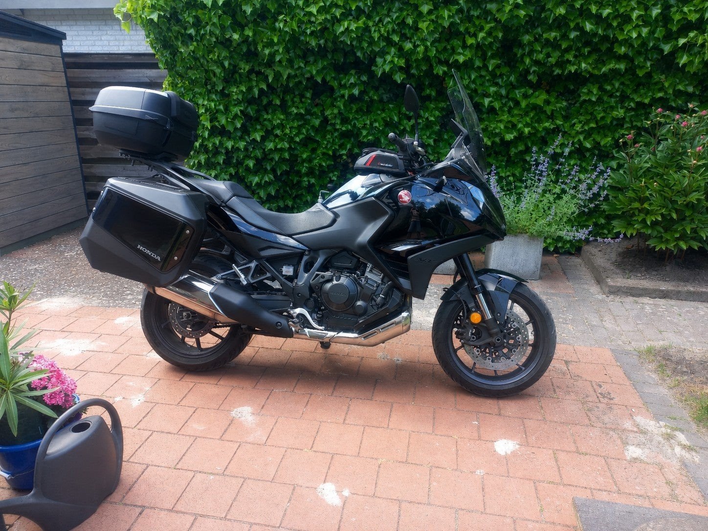 Honda NT 1100  Nt1100 - Toermotor met veel opties, Motoren, 2 cilinders, Occasion, LED Verlichting, Particulier