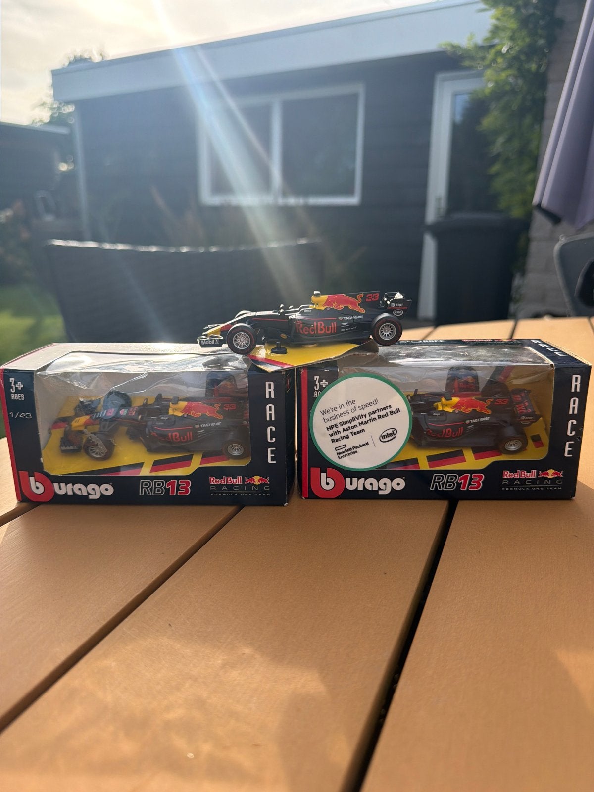 Bburago Red Bull Racing RB13 Formule 1 Modelauto's (3 stuks), Ophalen of Verzenden, Zo goed als nieuw, Auto