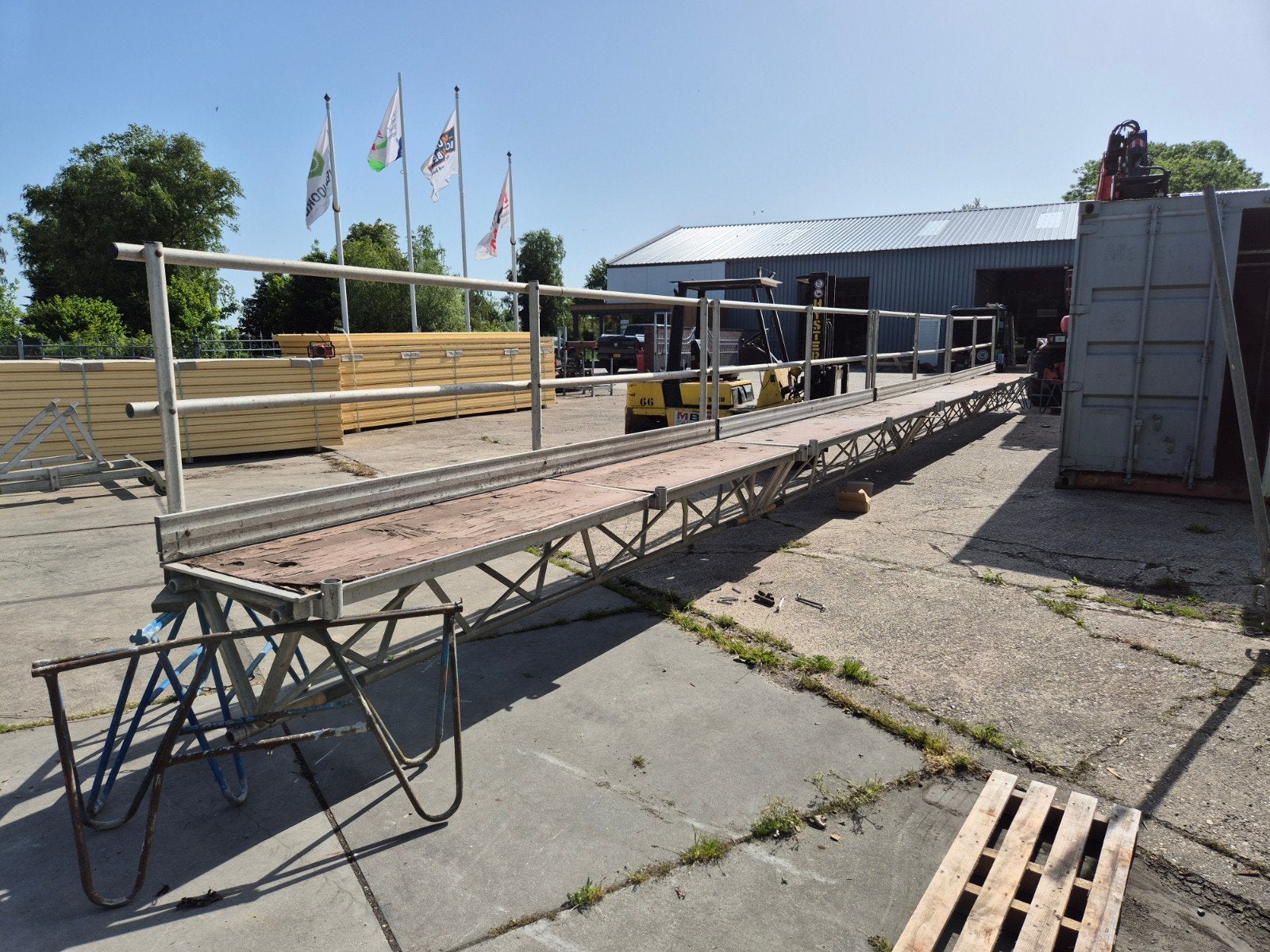 Steigerbrug - Aluminium loopbrug met leuningen, Ophalen of Verzenden
