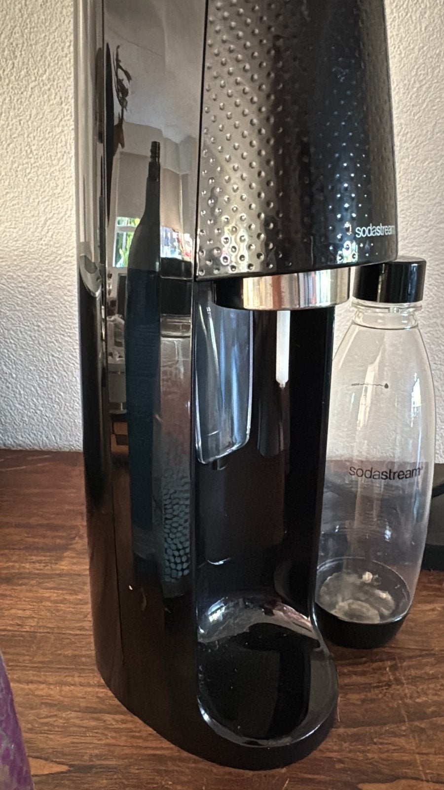 Sodastream met CO2-cilinder en 5 flessen, Ophalen of Verzenden, Zo goed als nieuw