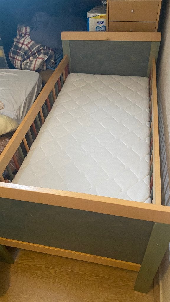Degelijk Peuter bed, 70 tot 85 cm, 140 tot 160 cm, Zo goed als nieuw, Ophalen
