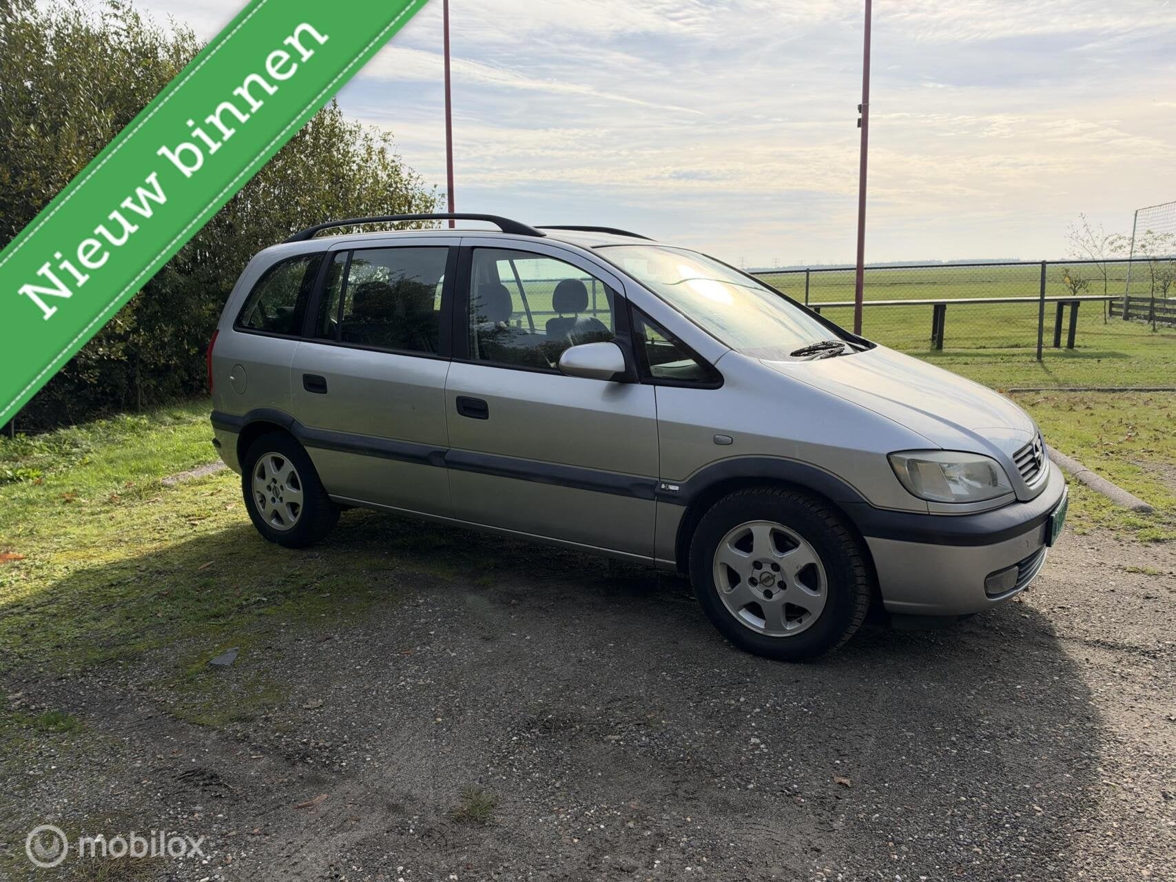 Opel Zafira 2.2-16V Elegance | 7-persoons | € 1.350,-, Stof, Gebruikt, Zwart, 4 cilinders