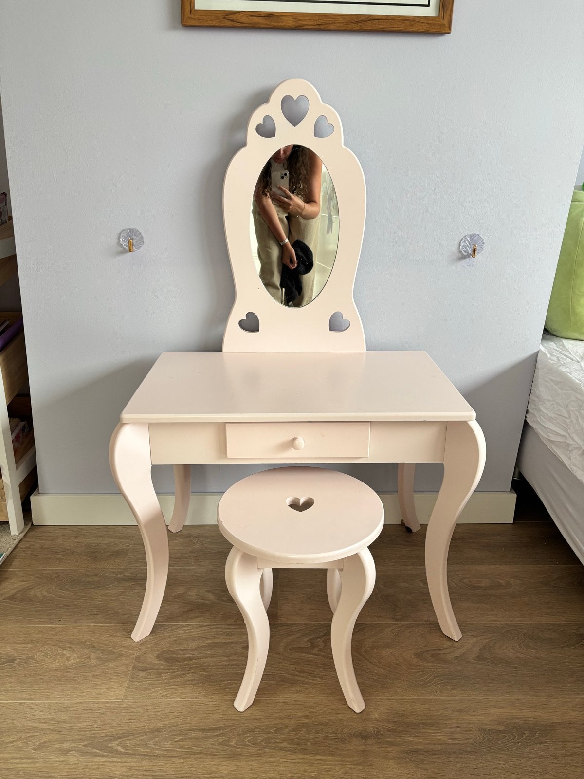 Roze kaptafel met spiegel en krukje - Kinderkaptafel, Ophalen, Gebruikt, 100 tot 150 cm, 50 tot 100 cm