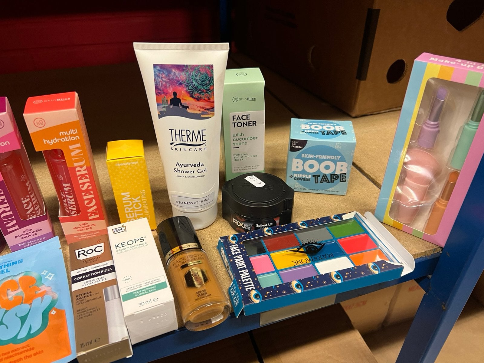 Mega partij verzorging 500 stuks nieuw 350 euro, Diversen, Rommelmarktspullen, Nieuw, V, V, D