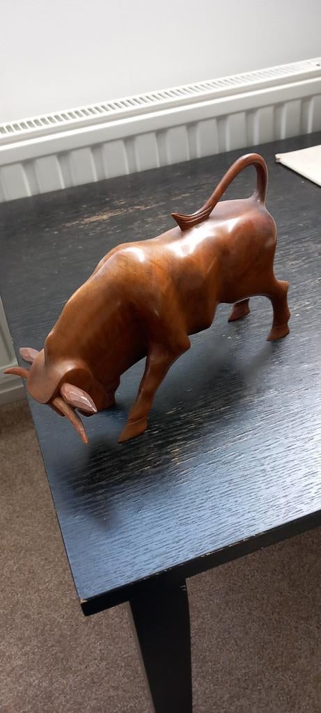 Houten Stier Beeld - Krachtig en Decoratief, Ophalen, 20 - 50 cm, Beeld, Hout