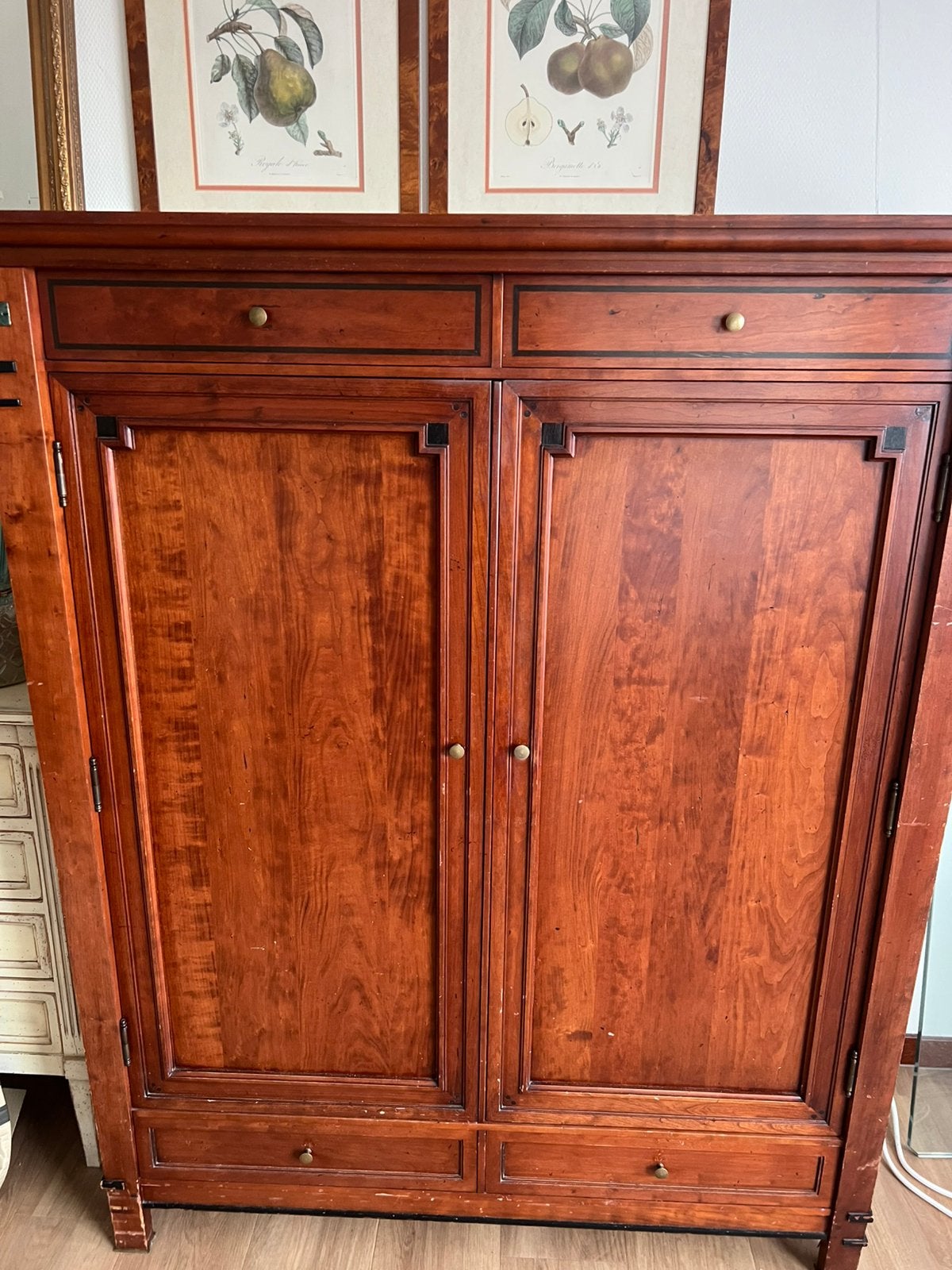 Mahonie houten (TV) kast, Ophalen