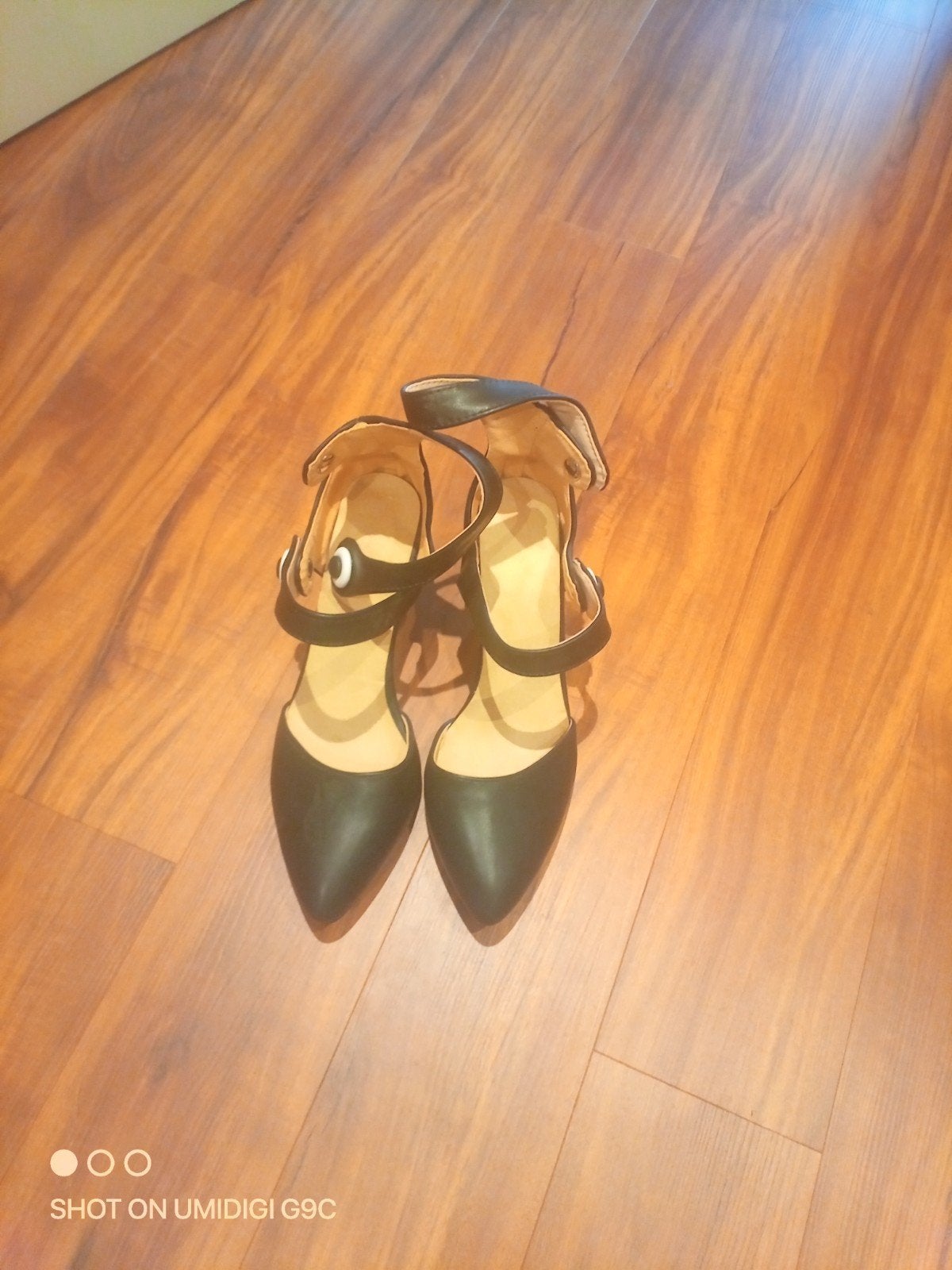 Zwarte pumps met enkelbandje ophalen in Drachten, Ophalen, Pumps, Zwart, Nieuw