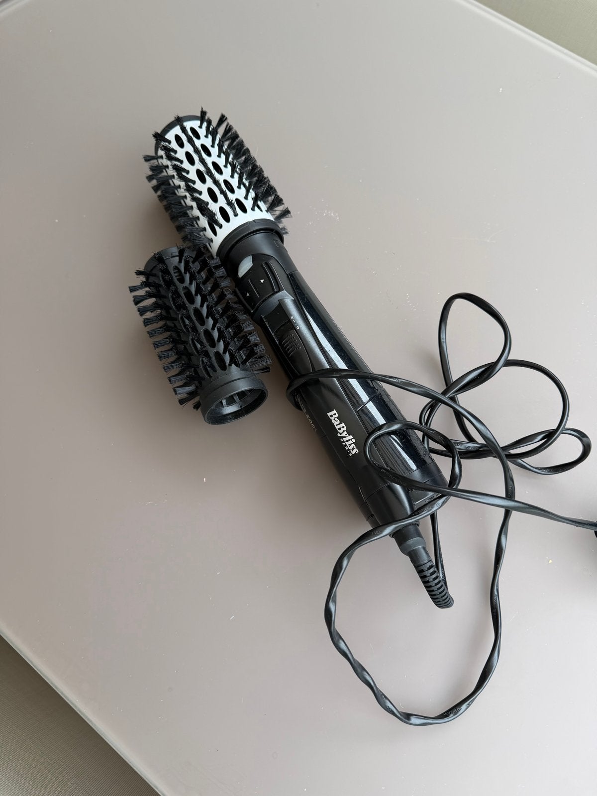 BaByliss roterende föhnborstel met 2 opzetstukken, Ophalen of Verzenden, Gebruikt, Haarverzorging