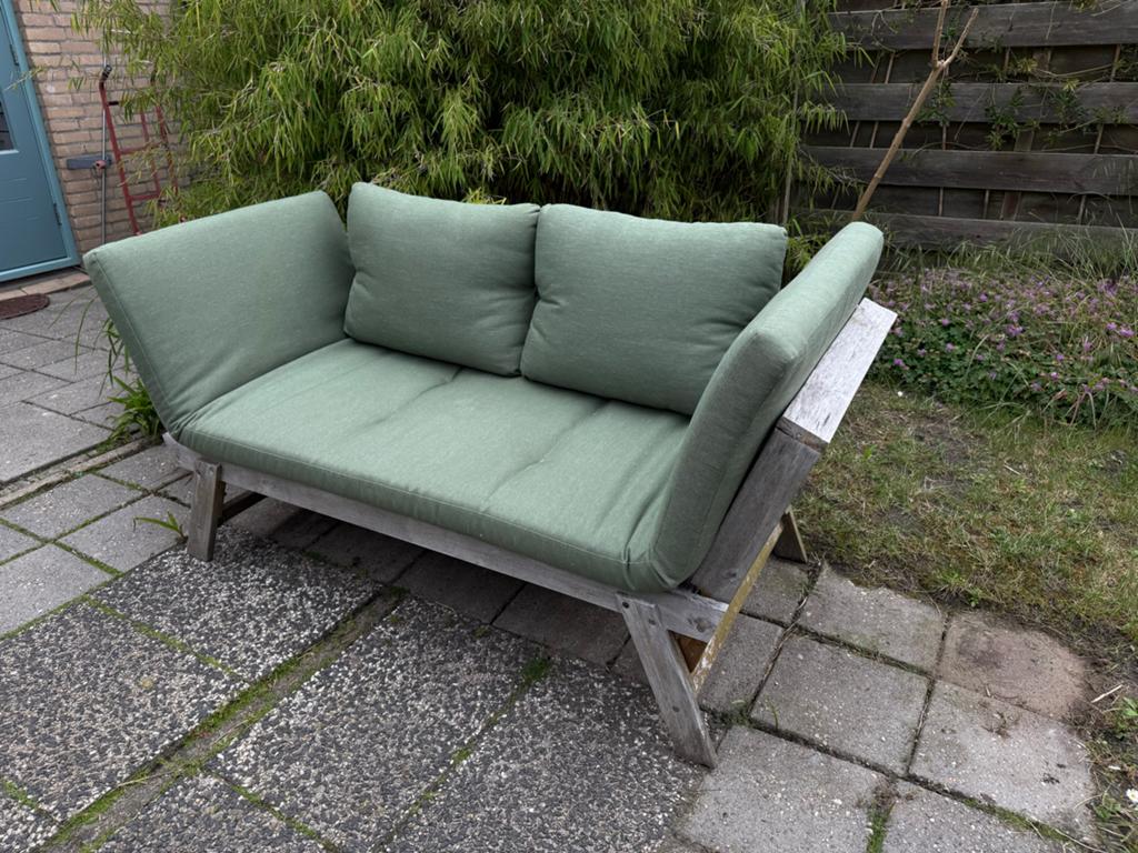 Houten tuinbankje Intratuin met gloednieuwe kussens, Ophalen, Gebruikt, Hout