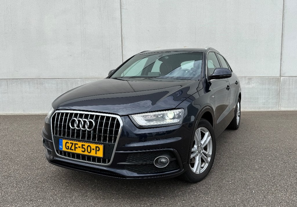 Audi Q3 2.0 S-Line 4WD | rijke uitrusting  | Auto inparkeren, Auto's, Audi, Euro 5, 4 cilinders, Blauw, Leder