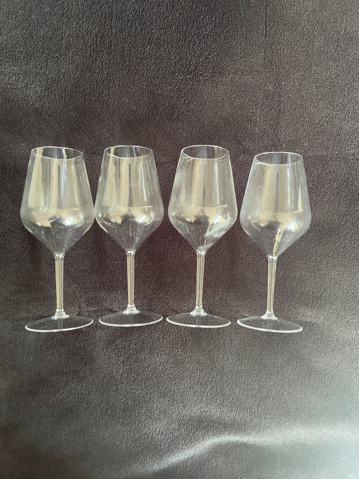 Set van 4 plastic wijnglazen, Glas of Glazen, Kunststof, Gebruikt, Ophalen of Verzenden