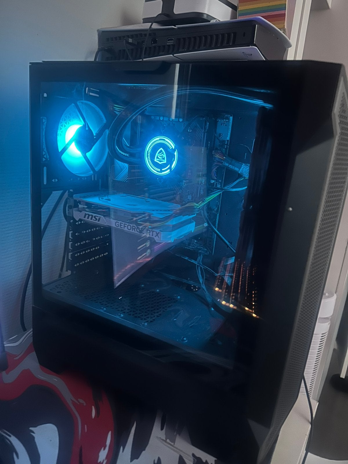 Gaming PC  RTX 4060 Ryzen 5 7600 16GB DDR5 RAM Windows 11, Computers en Software, Desktop Pc's, Zo goed als nieuw, 4 Ghz of meer