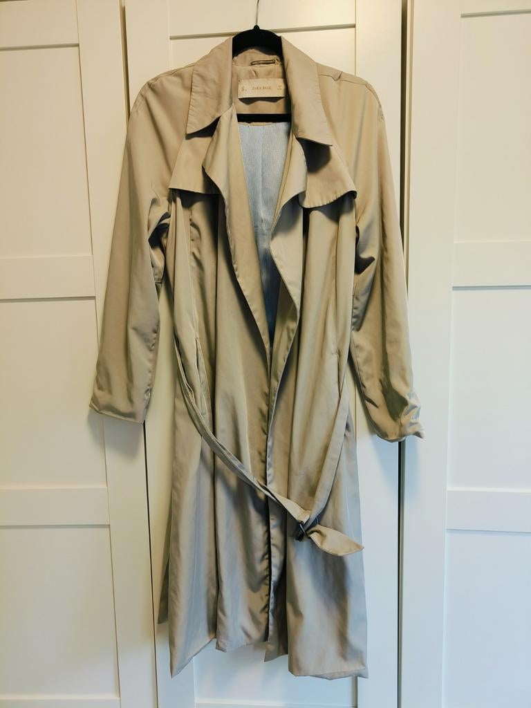 Zara Trenchcoat Maat L, Maat 42/44 (L), Ophalen of Verzenden, Gedragen, Zara
