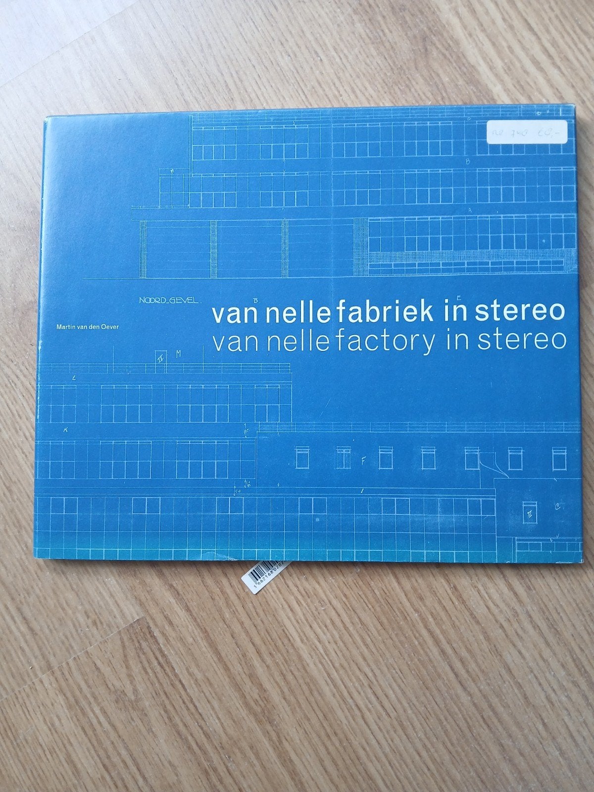 Van Nelle Fabriek in Stereo - 3D boek met RGB bril, Ophalen of Verzenden, Zo goed als nieuw, Fotografie algemeen, Martin van den Oever
