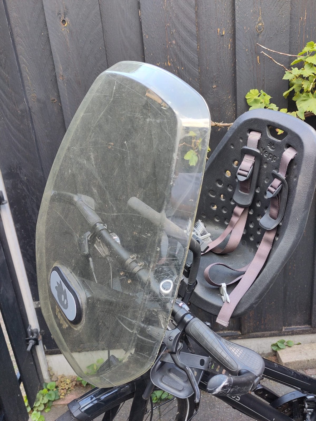 Yepp Mini fietsstoeltje met windscherm, Fietsen en Brommers, Ophalen, Gebruikt, 0 t/m 13 kg, Voorzitje