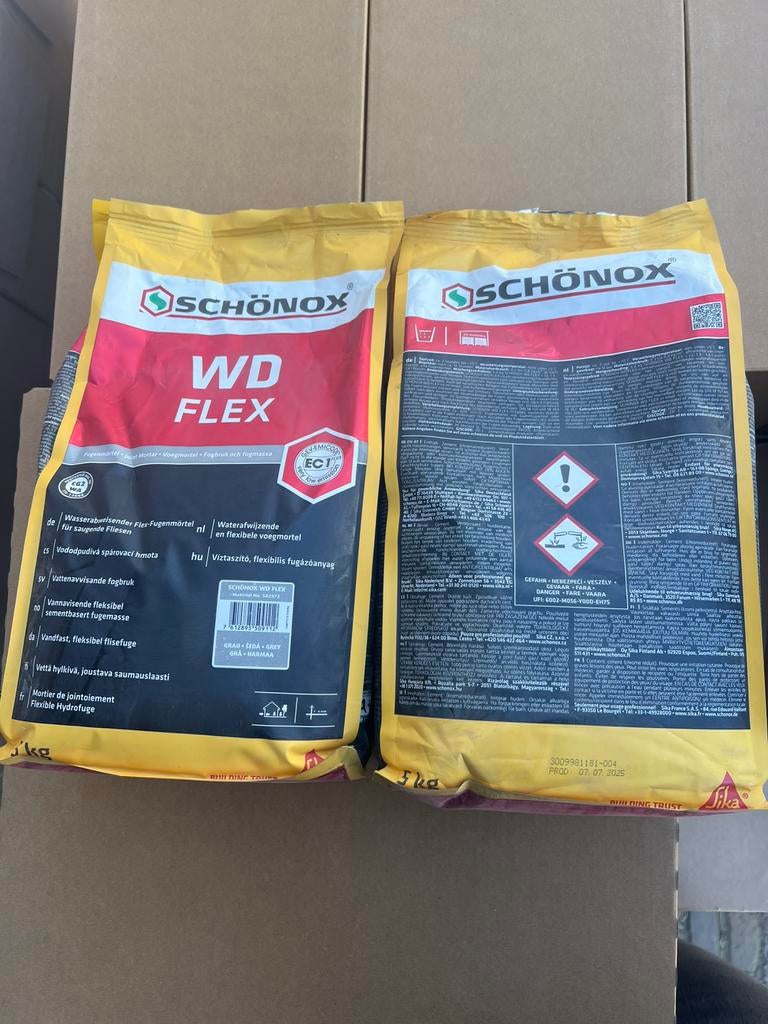 Schonox voeg 3 kleuren €15,- per zak of 4 zakken voor €50,-, Ophalen, Nieuw, Douche