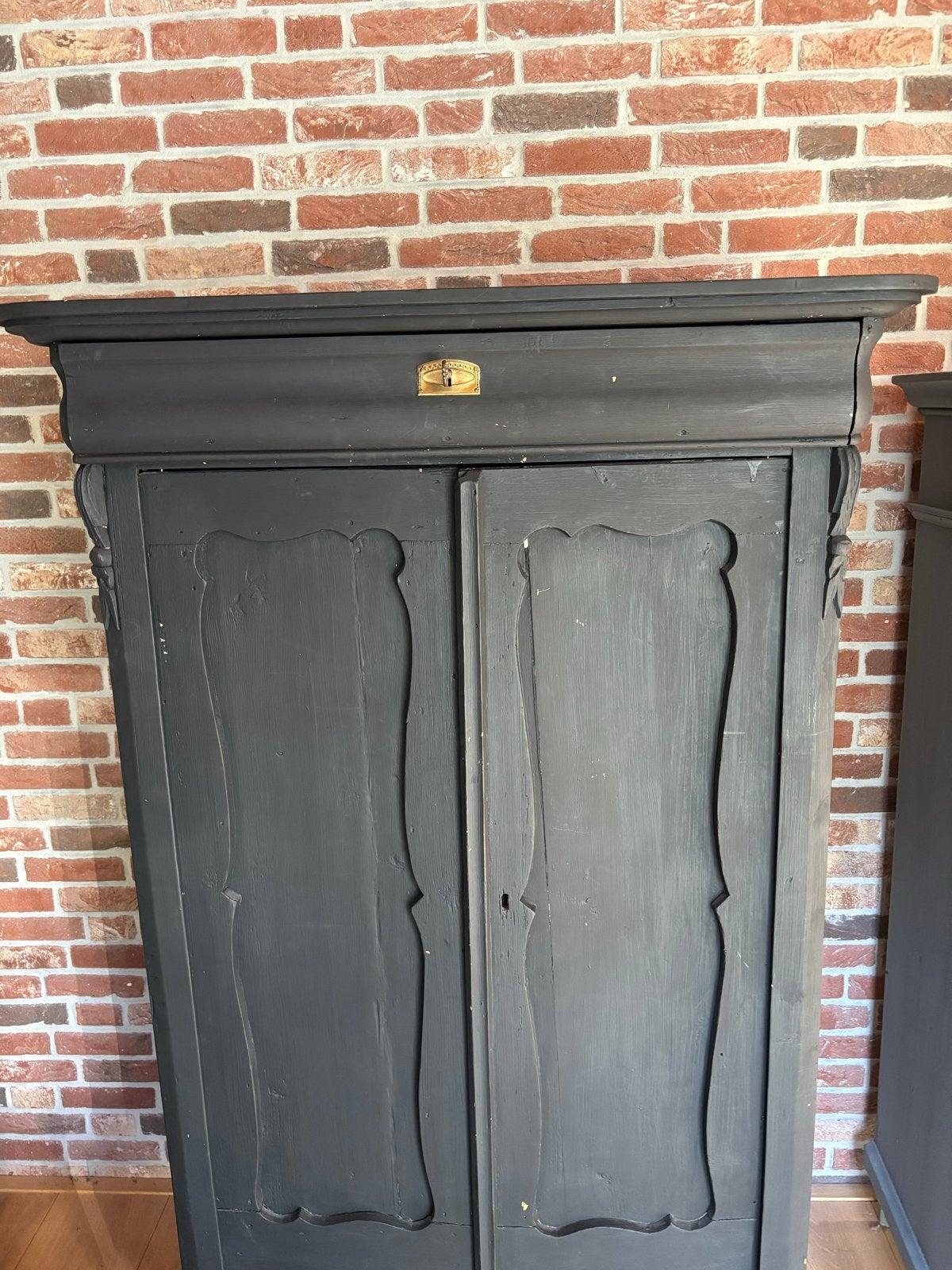 Antieke kast kinderkamer - Zwart houten opbergkast, Ophalen
