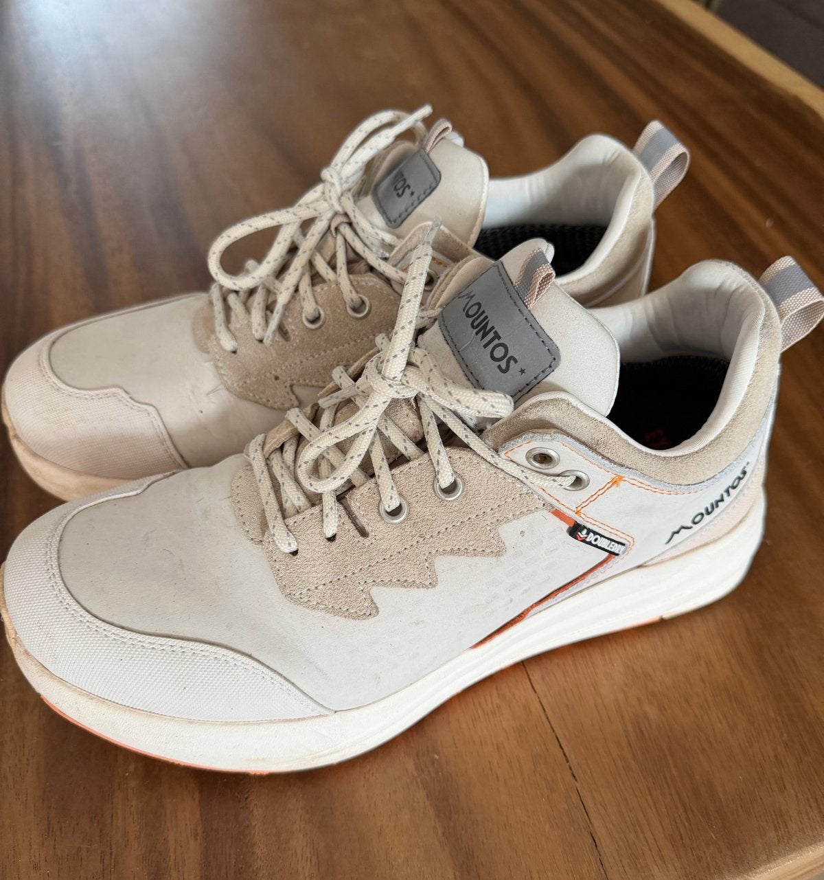 Mountos Dames Wandelschoenen - Maat 40, Beige, Zo goed als nieuw, Wandelschoenen, Ophalen of Verzenden