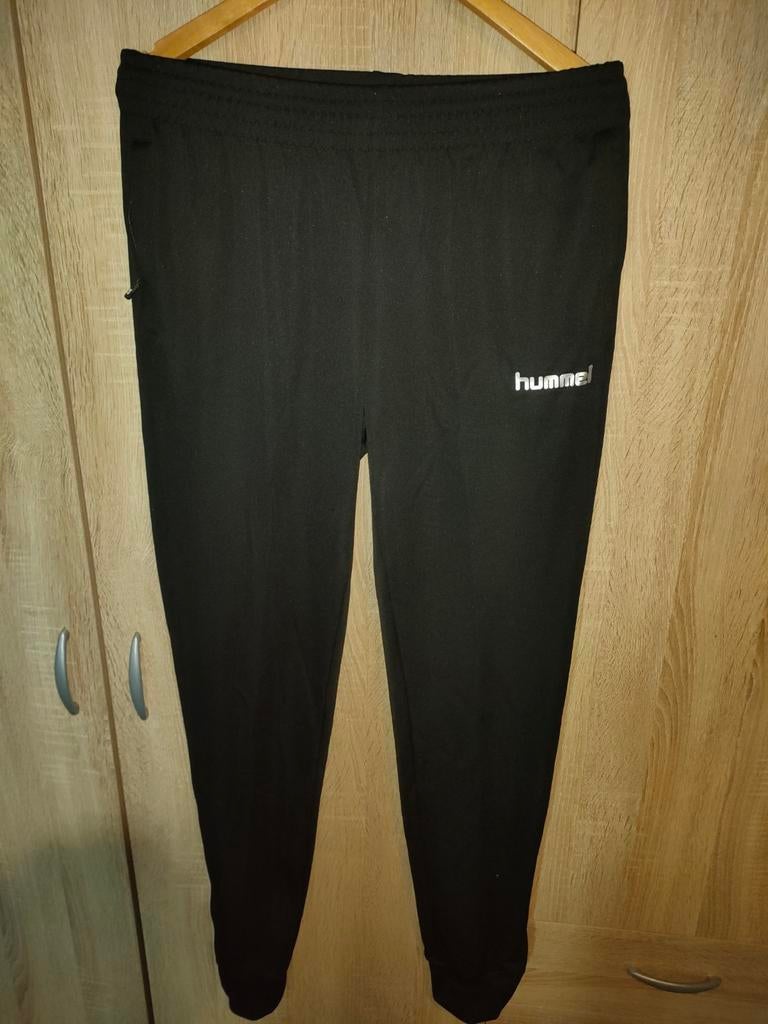 Nieuwe Hummel trainingsbroek - Maat XL, Kleding | Heren, Sportkleding, Ophalen