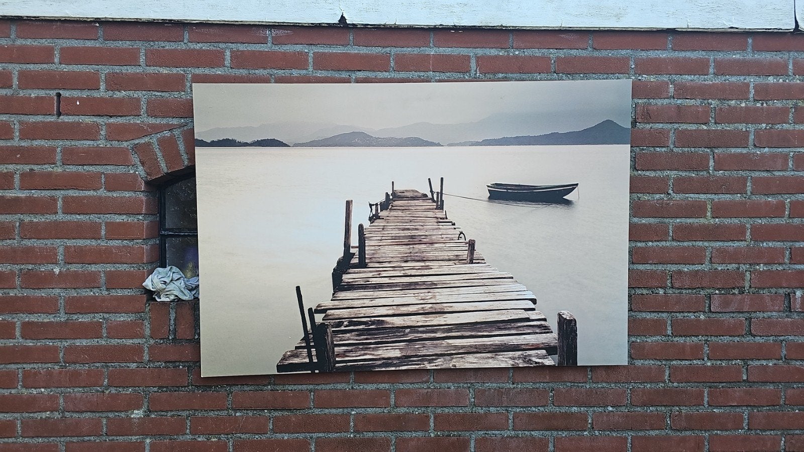 Schilderij met steiger en boot - Gratis af te halen, Landschap, Hout, Op houten frame, Ophalen of Verzenden