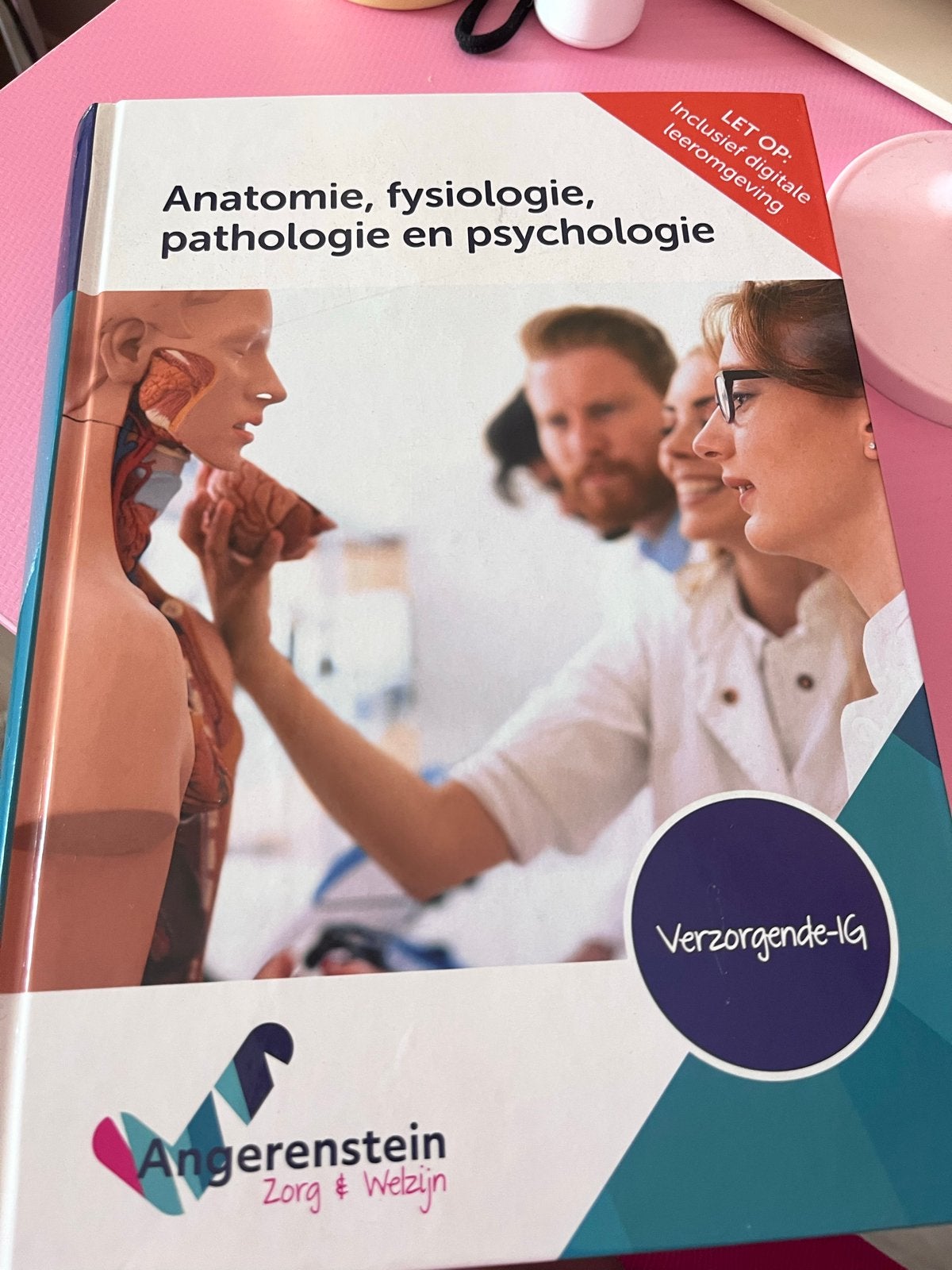 Boek Verzorgende IG: Anatomie, Fysiologie, Pathologie, Psych, Ophalen, Gamma, Zo goed als nieuw, MBO