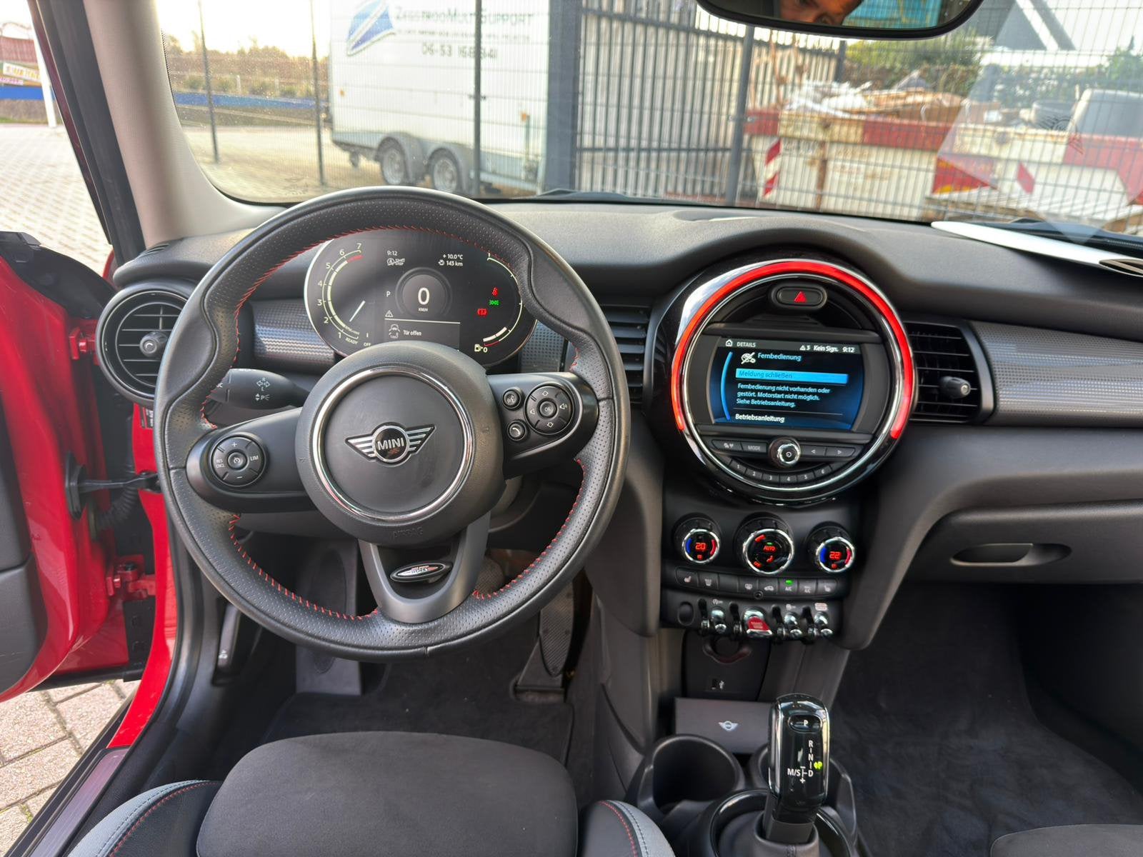 Foto 19 van Perfecte Mini Cooper 5-deurs (f55) Rood