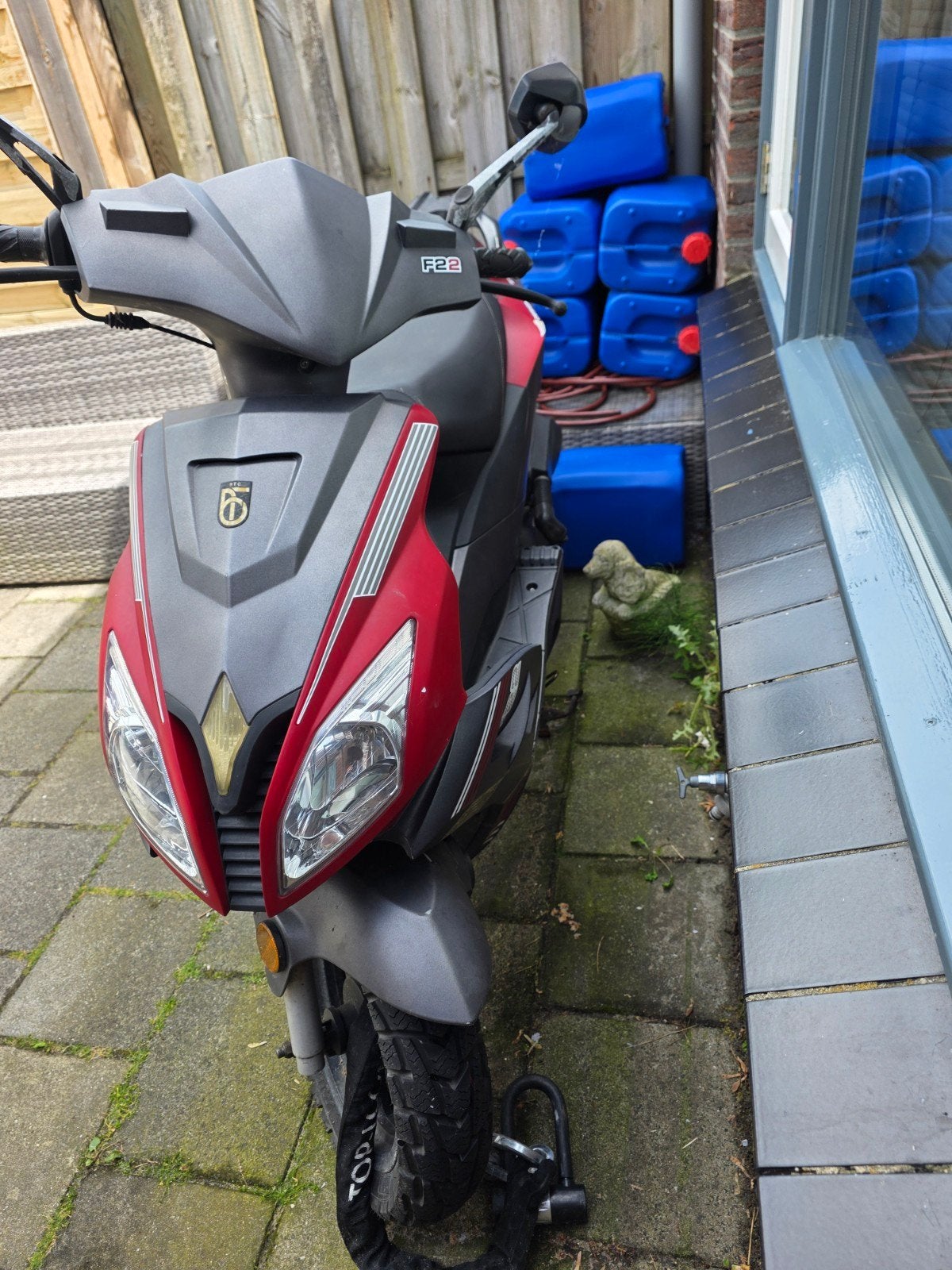 Scooter te koop - Starten en lopen, nieuwe onderdelen, Ophalen of Verzenden