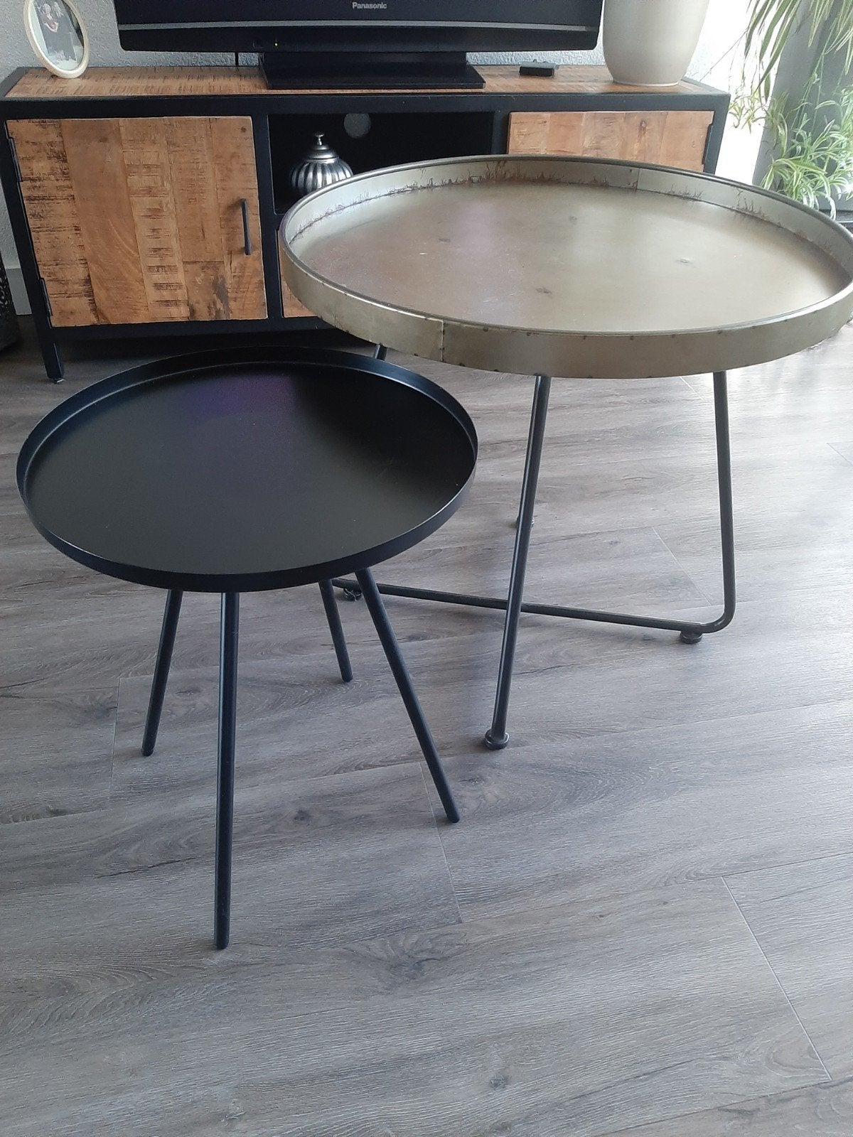 2 mooie salontafels samen 25.00 en meer 25,00 pst, Huis en Inrichting, Tafels | Salontafels, Ophalen, 50 tot 100 cm, Rond, 50 tot 100 cm