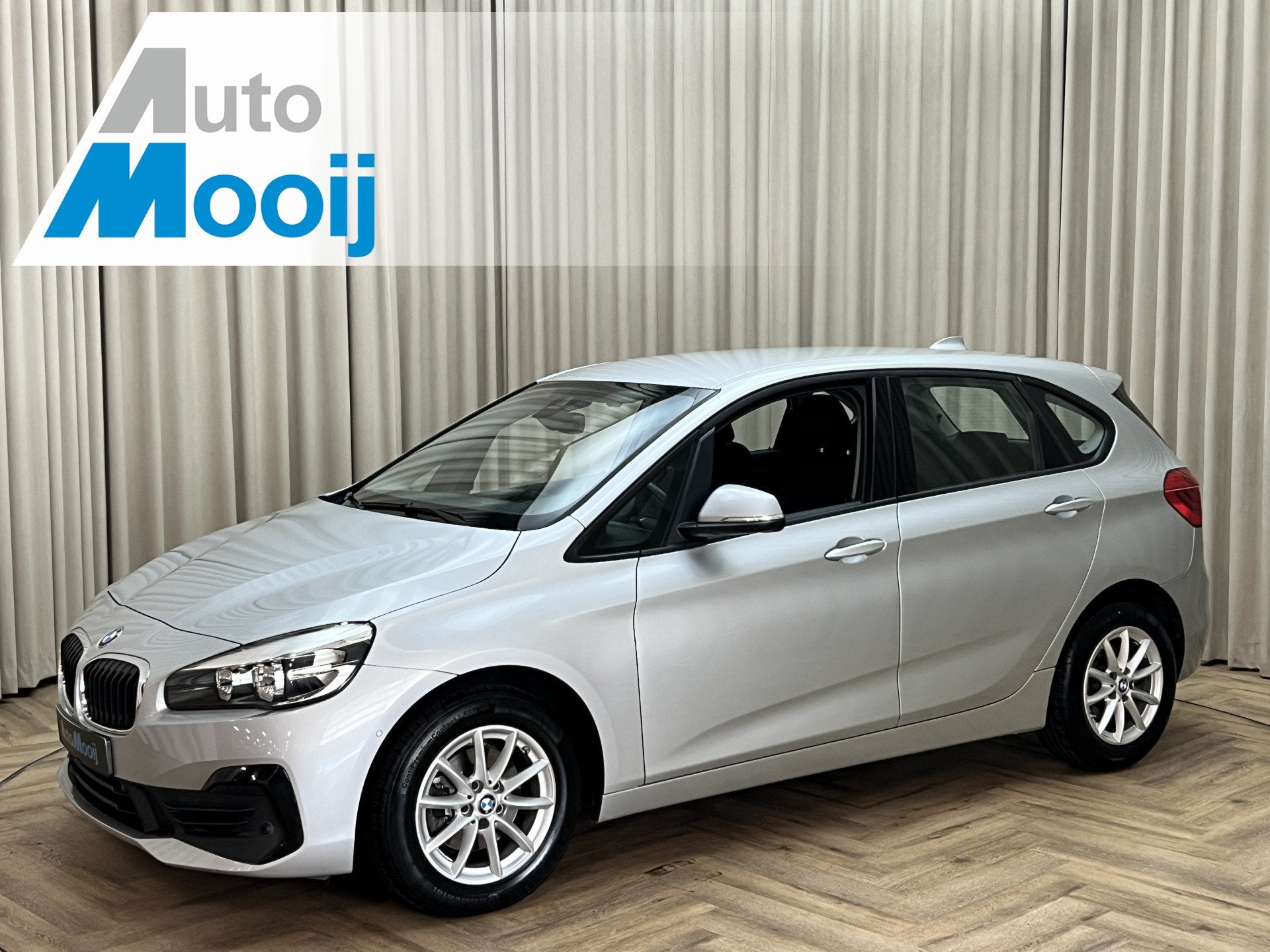 BMW 2 Serie Active Tourer 218i Executive Edition *LEDER* Key, Auto's, Gebruikt, Zwart, Bedrijf, 3 cilinders