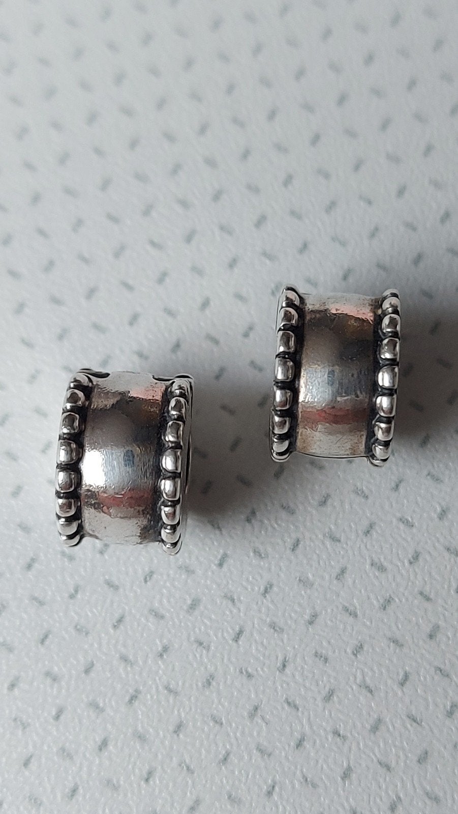2 originele Pandora bedels clips / stoppers SAMEN, Ophalen of Verzenden, Zo goed als nieuw, Zilver, Pandora