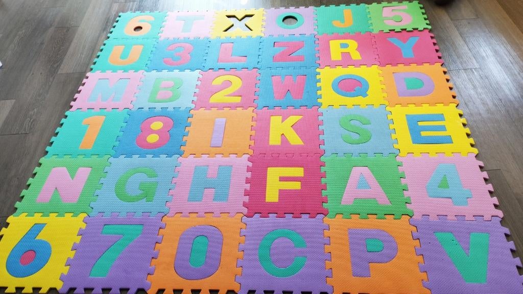 Speelmat met cijfers en letters - Kleurrijk en educatief, Ophalen, Gebruikt