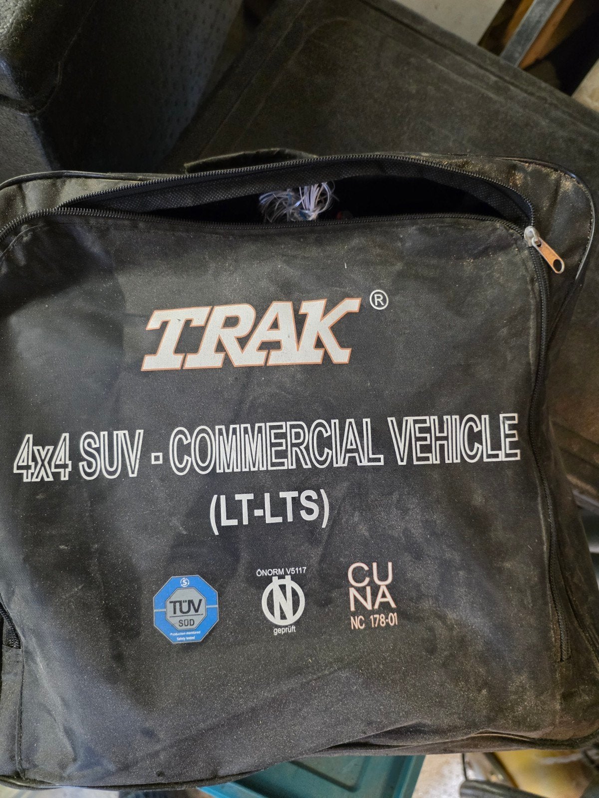 Nieuwe TRAK loopvlak sneeuwkettingen voor SUV 4x4, Ophalen of Verzenden, Nieuw