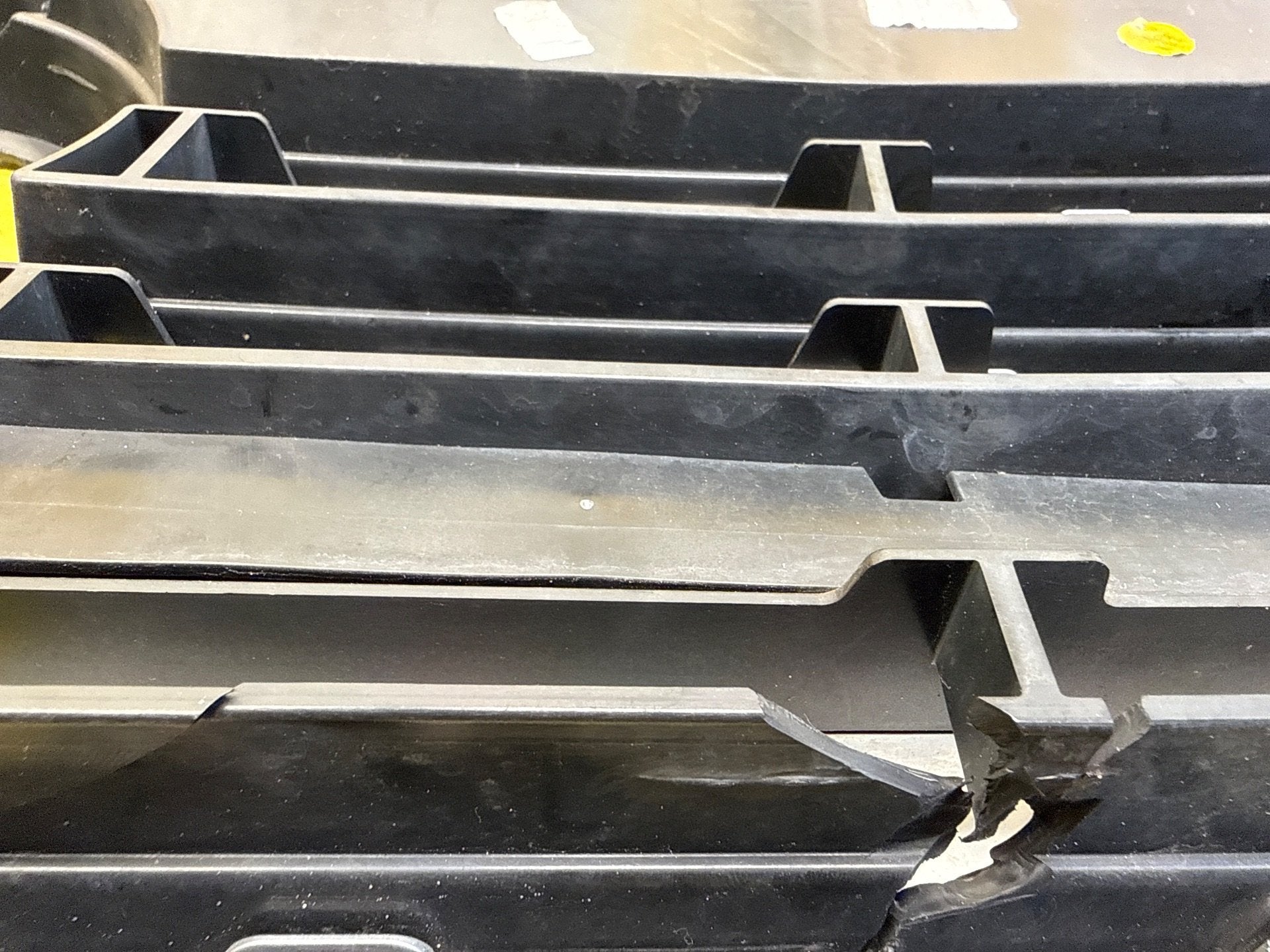 Volkswagen Touareg Grille 760853696 Origineel, Gebruikt, Volkswagen, Volkswagen AG, Berliner Ring 2
38440  Wolfsburg, DE