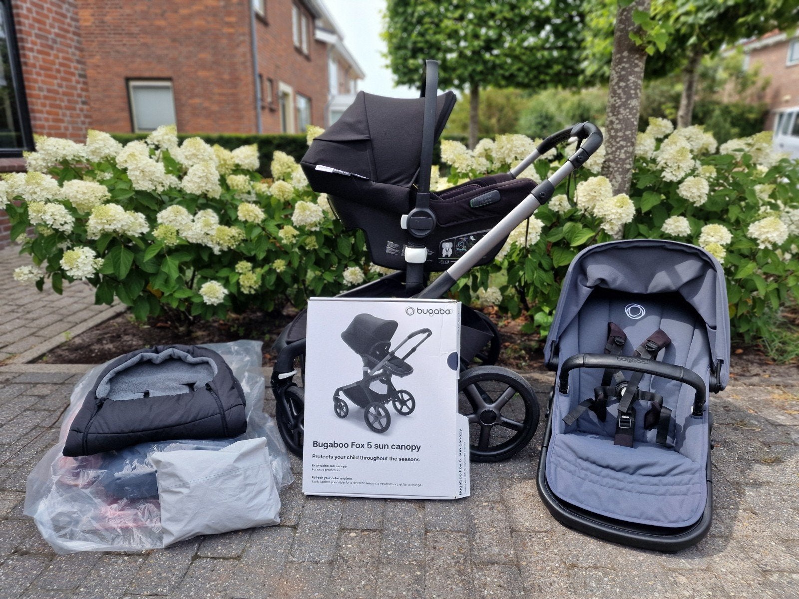 Bugaboo Fox 5 complete kinderwagen met reiswieg en MaxiCosi, Ophalen, Zo goed als nieuw, Bugaboo, Verstelbare duwstang