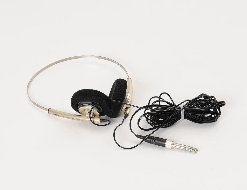 Gezocht: Sony mdr-60 2 koptelefoon klassiek gezocht, Ophalen of Verzenden, Refurbished, Sony