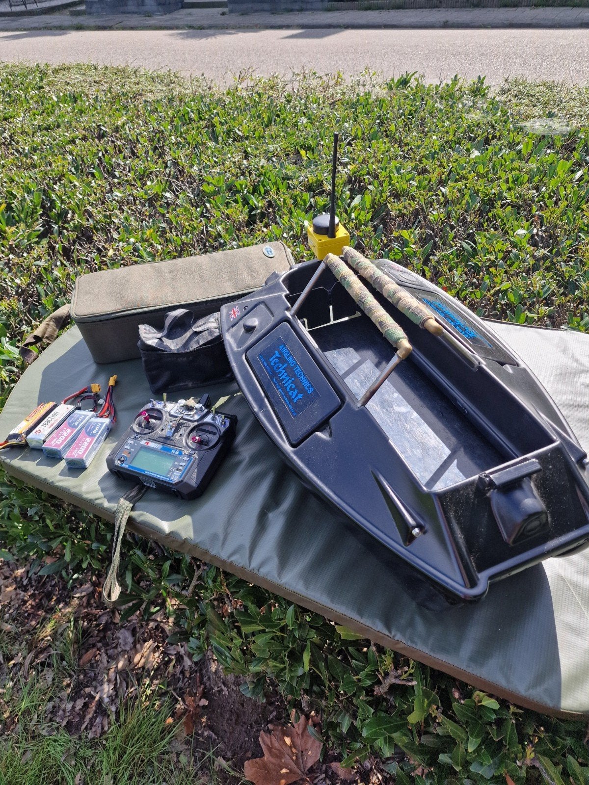 Angling Technics Technicat voerboot met GPS ruil mogelijk, Ophalen, Gebruikt