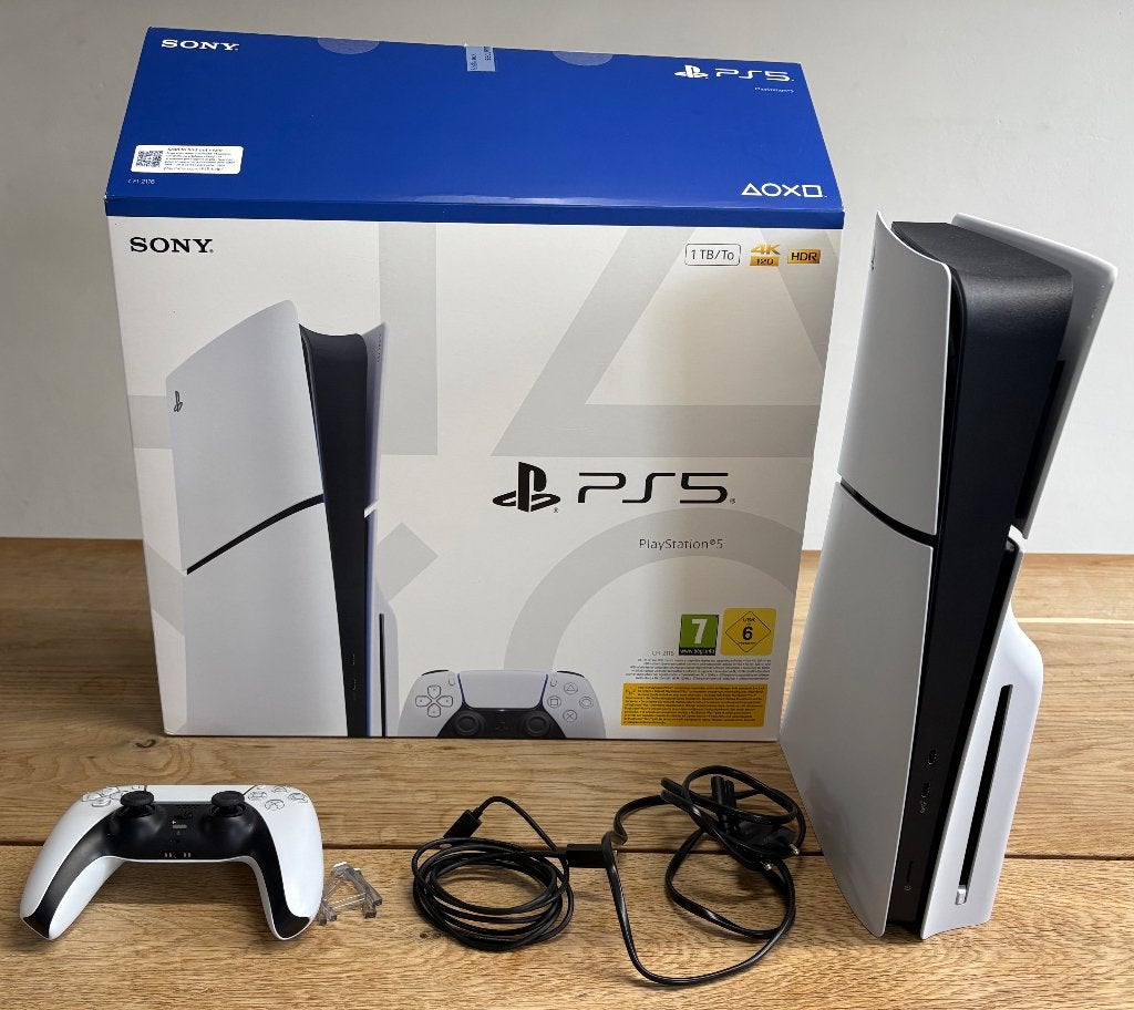 Sony PlayStation 5 Slim 1TB Disc Edition, Spelcomputers en Games, Spelcomputers | Sony PlayStation 5, Ophalen of Verzenden, Zo goed als nieuw