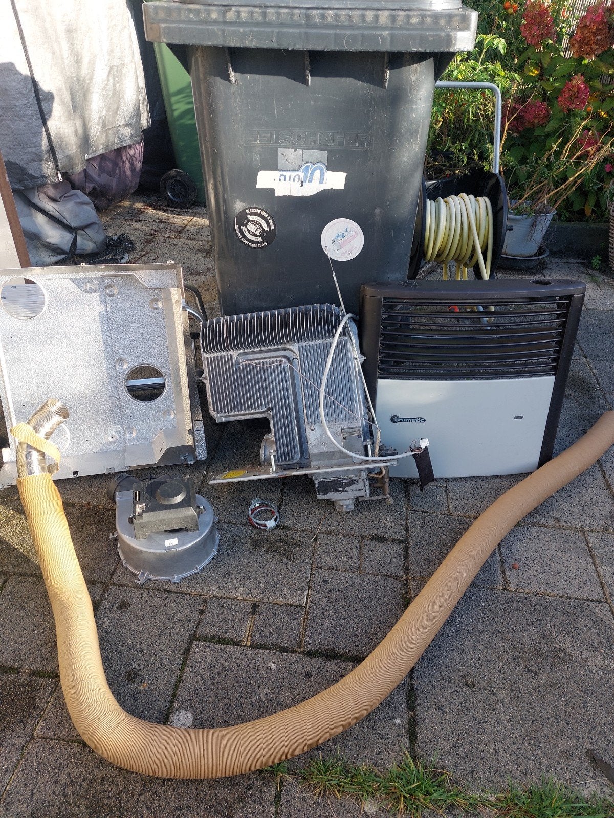 Trumatic S 3002 P Gaskachel uit Caravan, Ophalen, Gebruikt