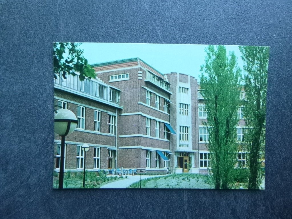 's Gravenhage, verpleeghuis Dorestad, Verzenden