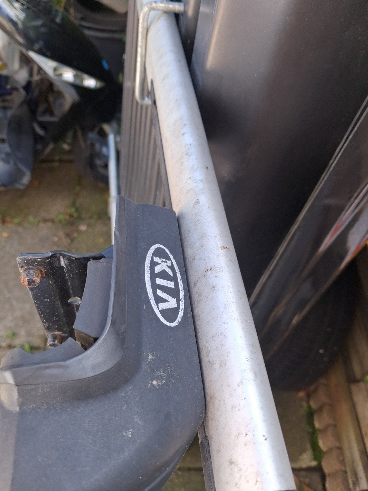Dakdragers en dakkoffer voor Kia Sportage 450 liter, Ophalen of Verzenden, Gebruikt
