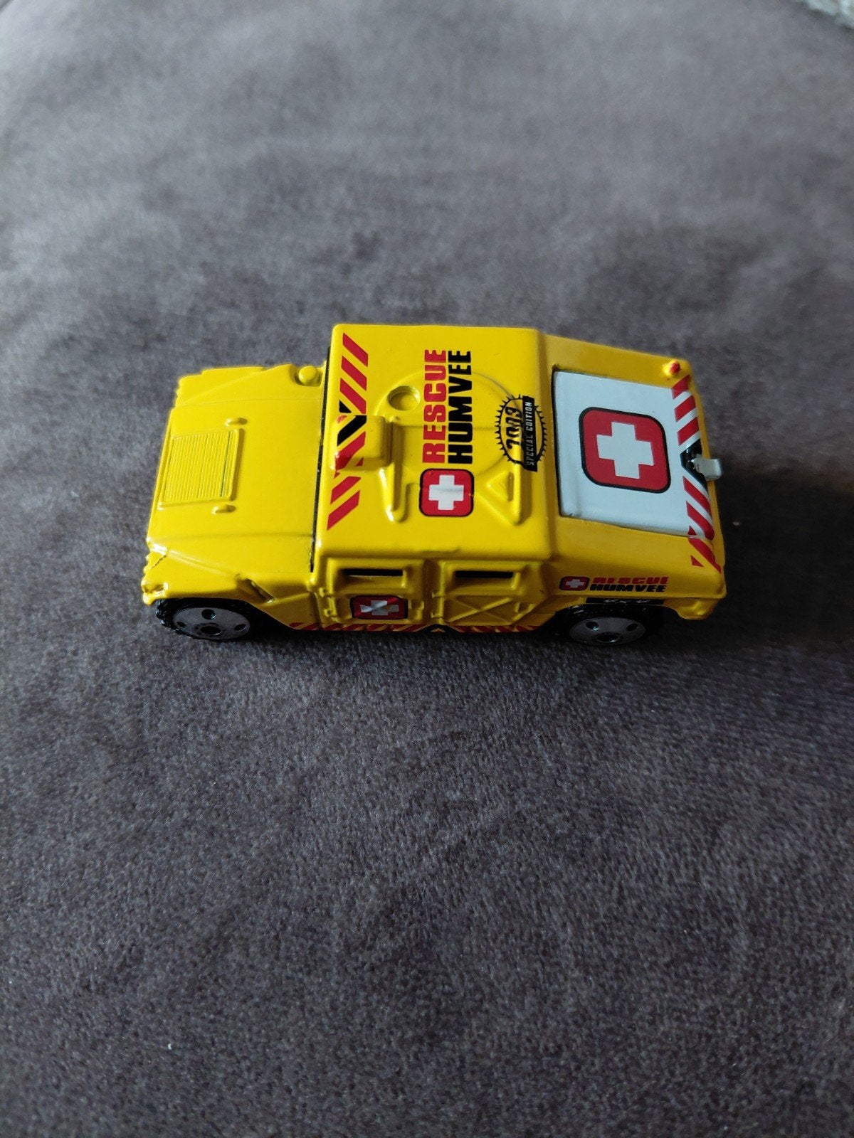 Matchbox Rescue Humvee 4x4 1994 1:70 geel, Ophalen of Verzenden, Zo goed als nieuw
